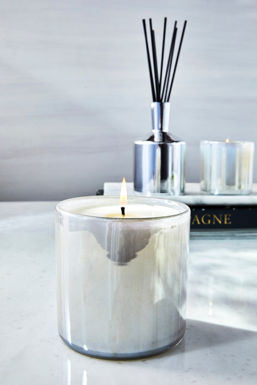 HOL25 Champagne Holiday Limited Edition Candle, Penthouse