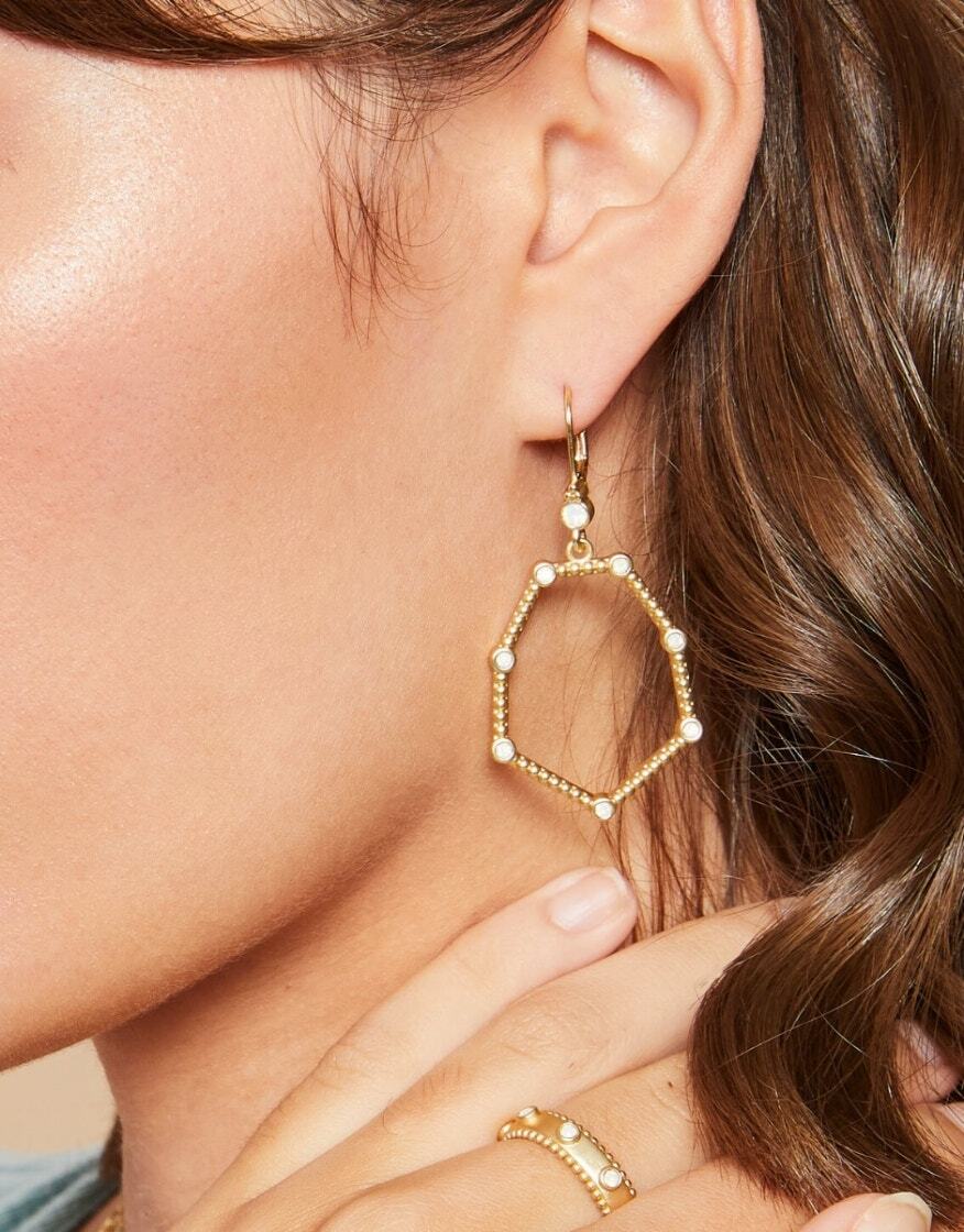 475263 Cristal Kehoe Earrings White Opal