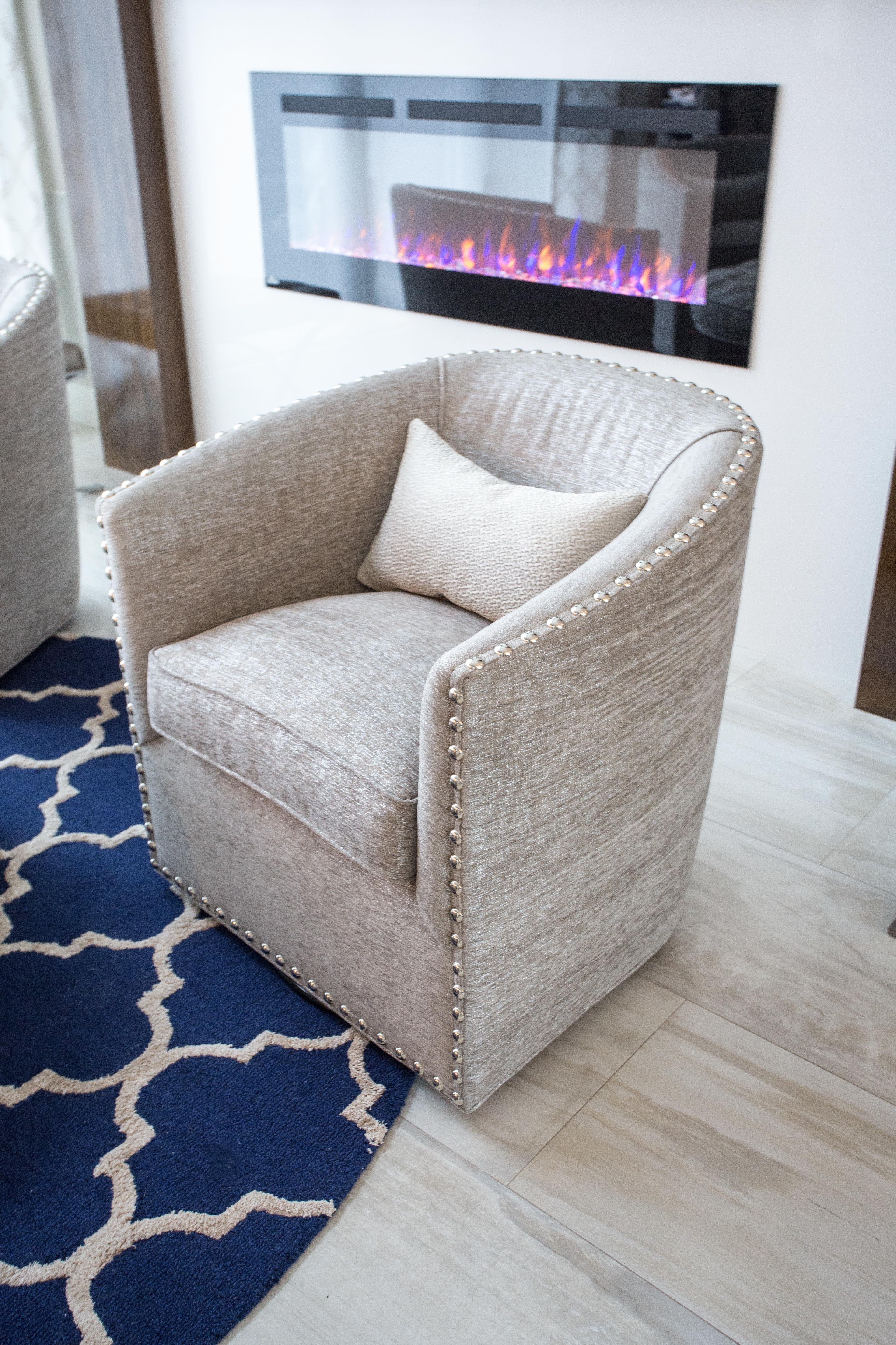 Sally Swivel Chair