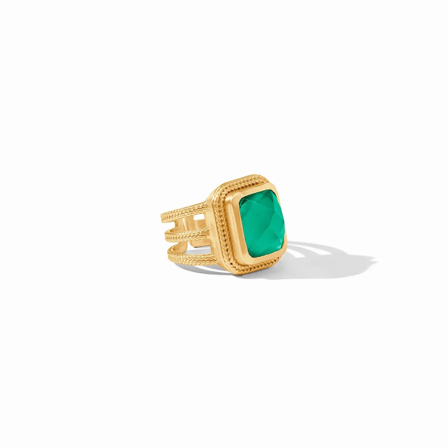 Cheval Ring