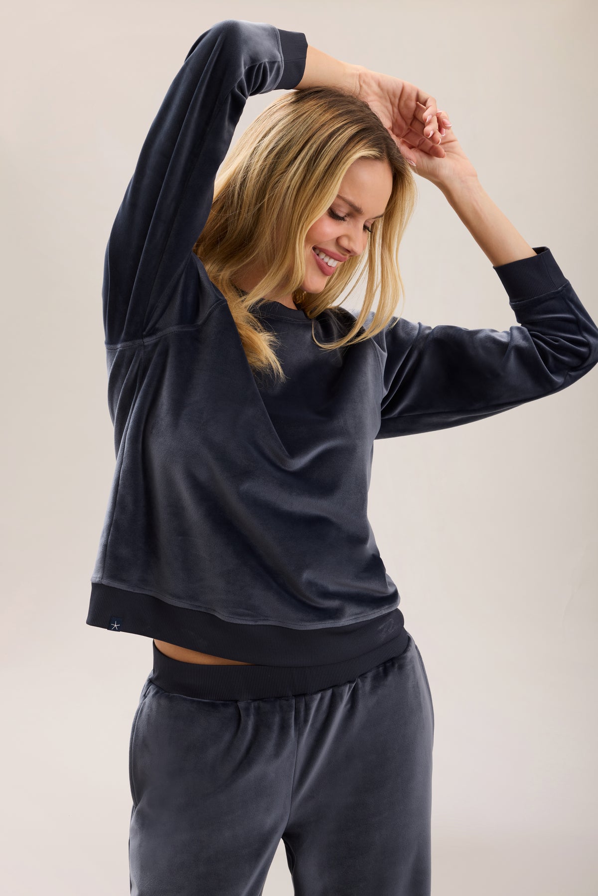 CCL Velvet Raglan Pullover Indigo