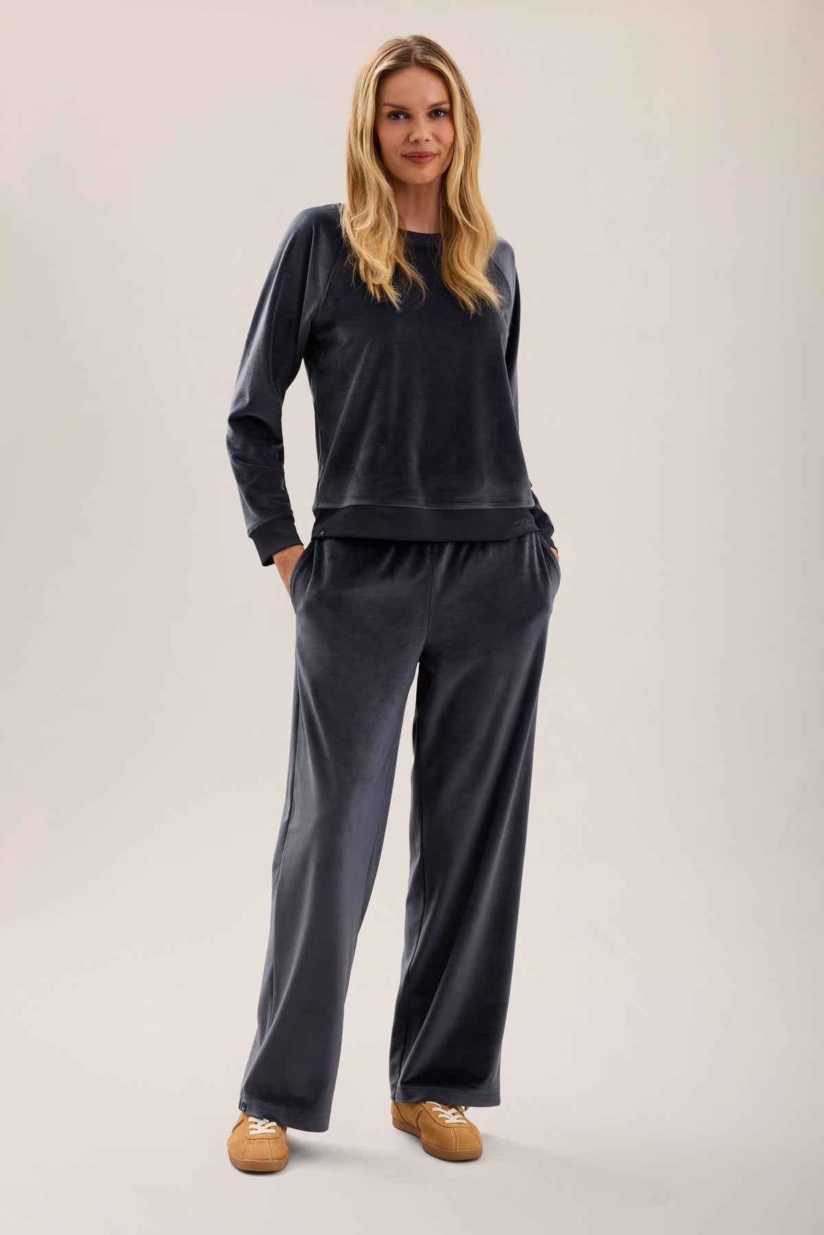 CCL Velvet Raglan Pullover Indigo