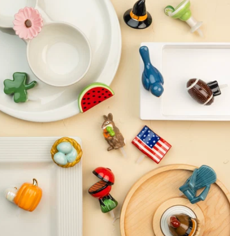MEL11 Paper Towel Holder