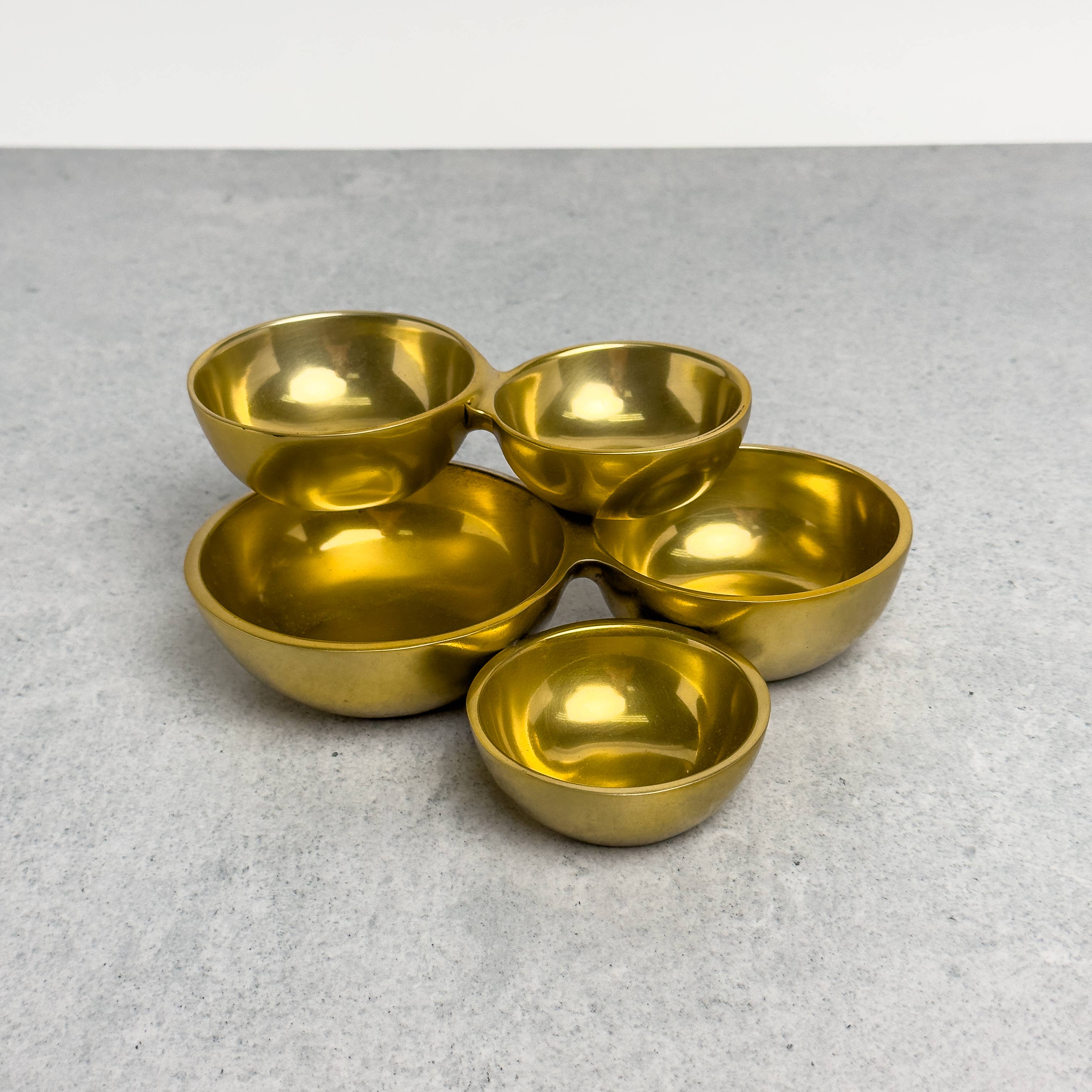 Gold 5-Cluster Bowl