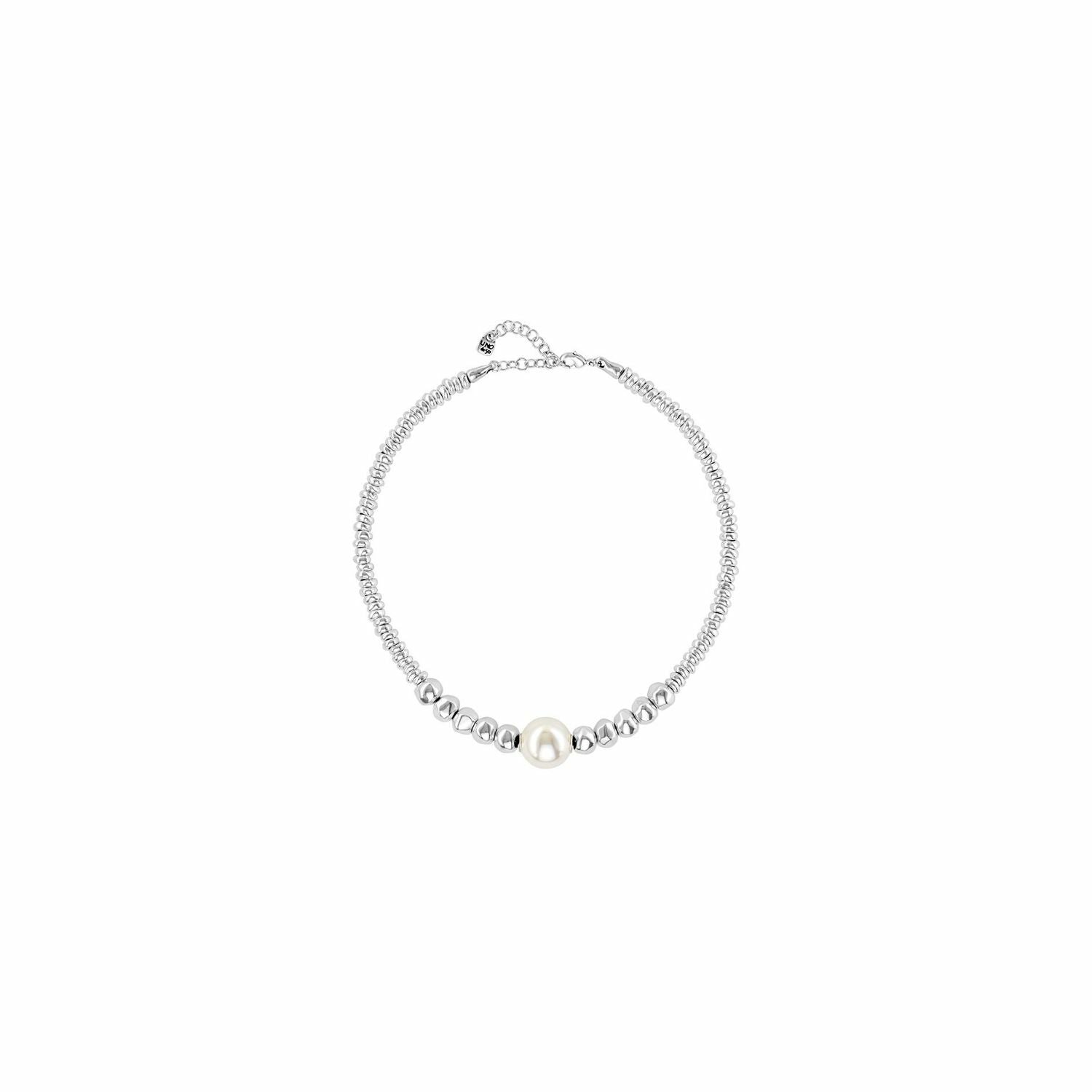 Moody Silver Pearl Necklace