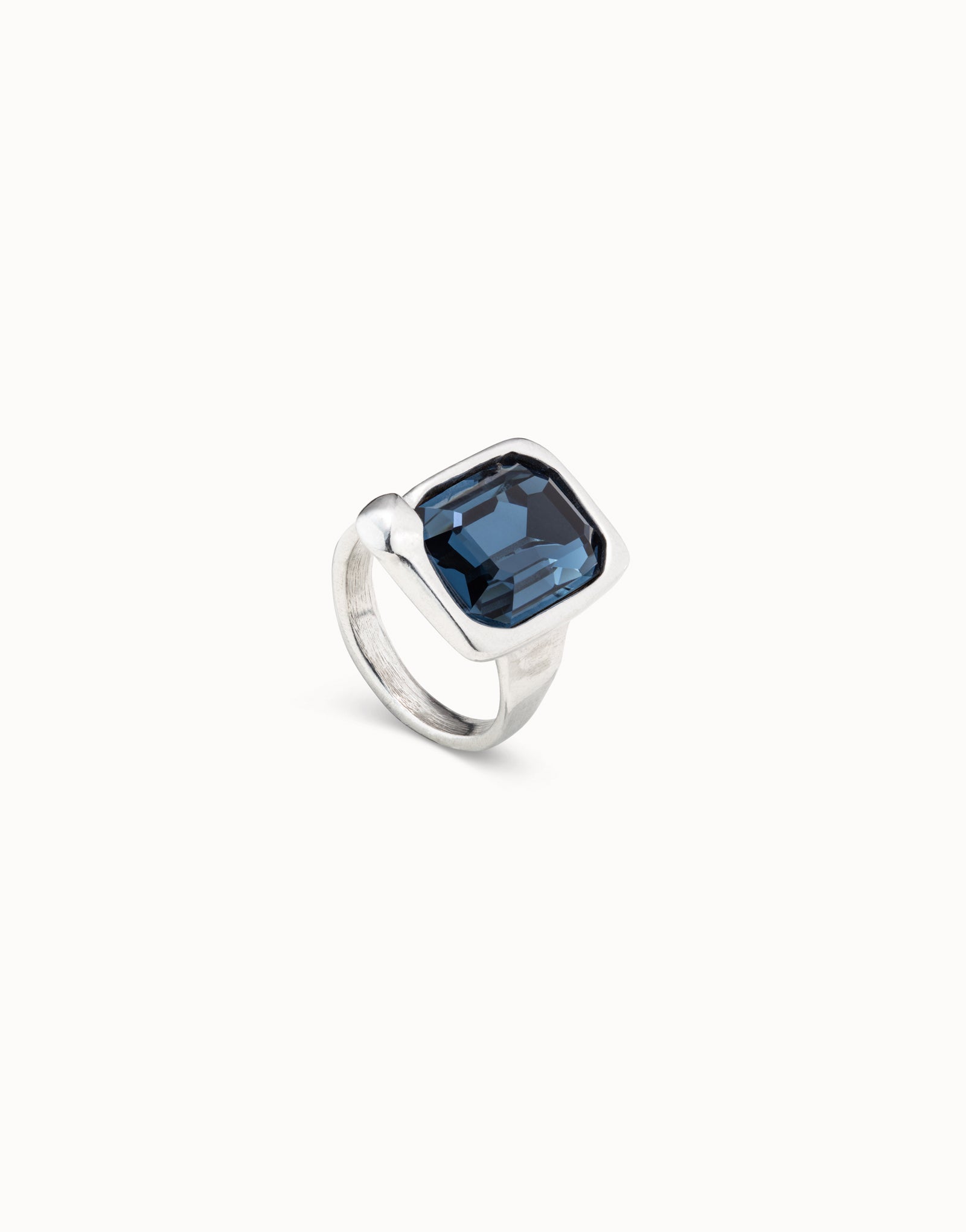 Unconventional Ring