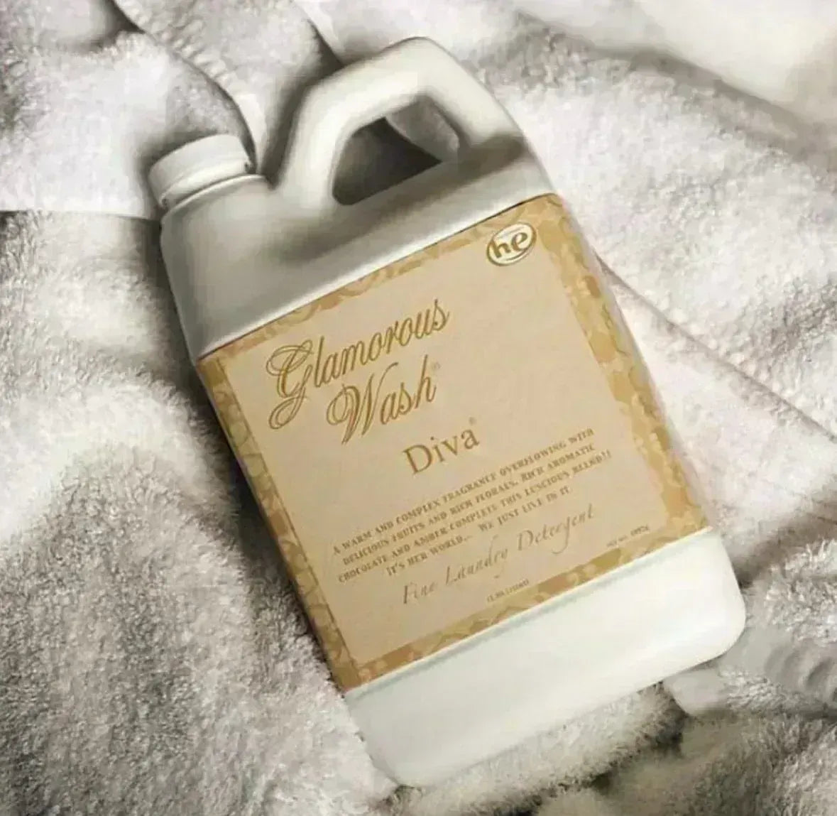 4oz Diva Glamorous Wash Laundry Detergent