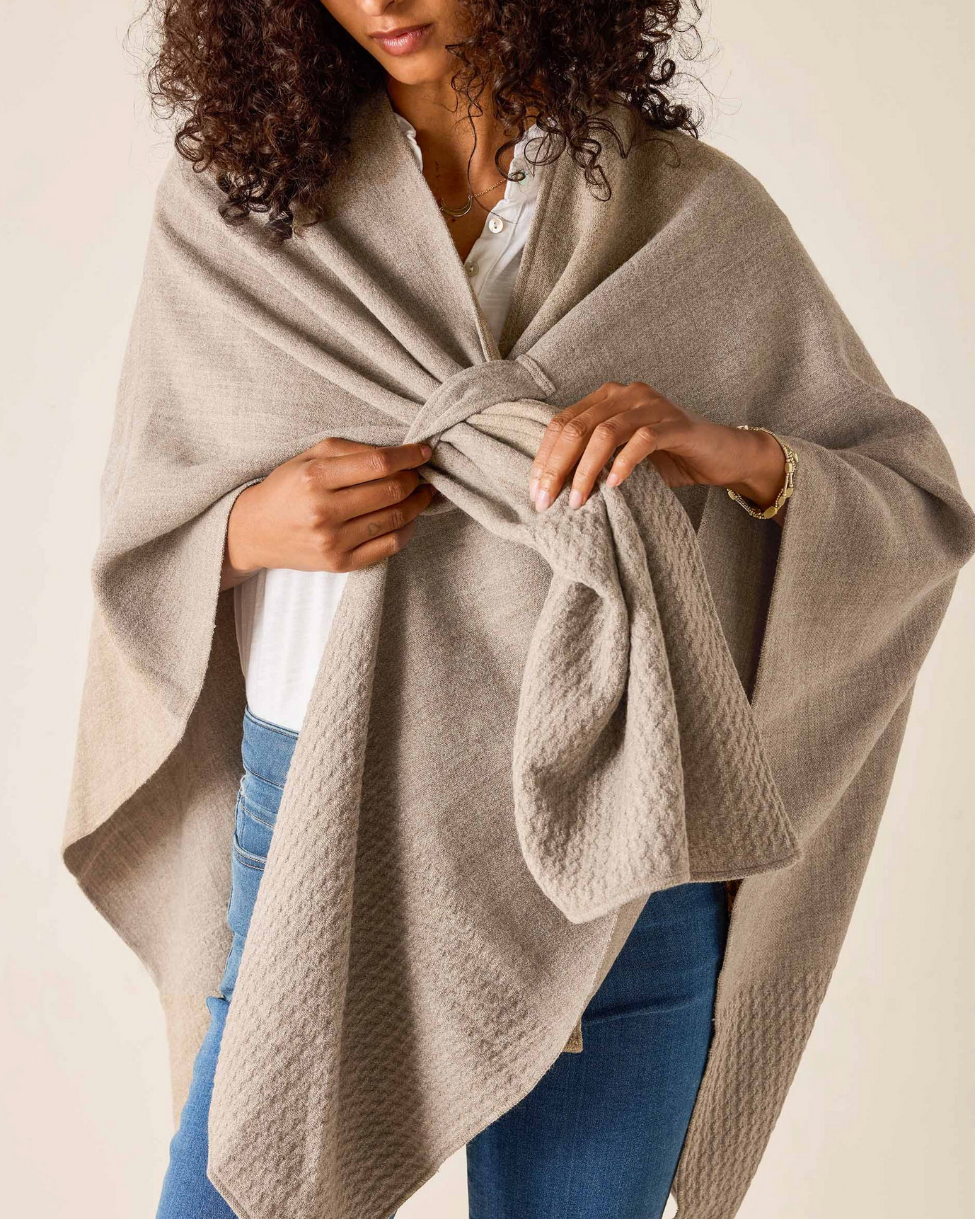 Modern Travel Wrap