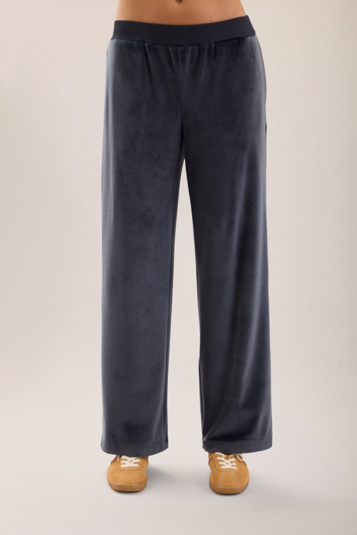 CCL Velvet Wide Leg Pant Indigo
