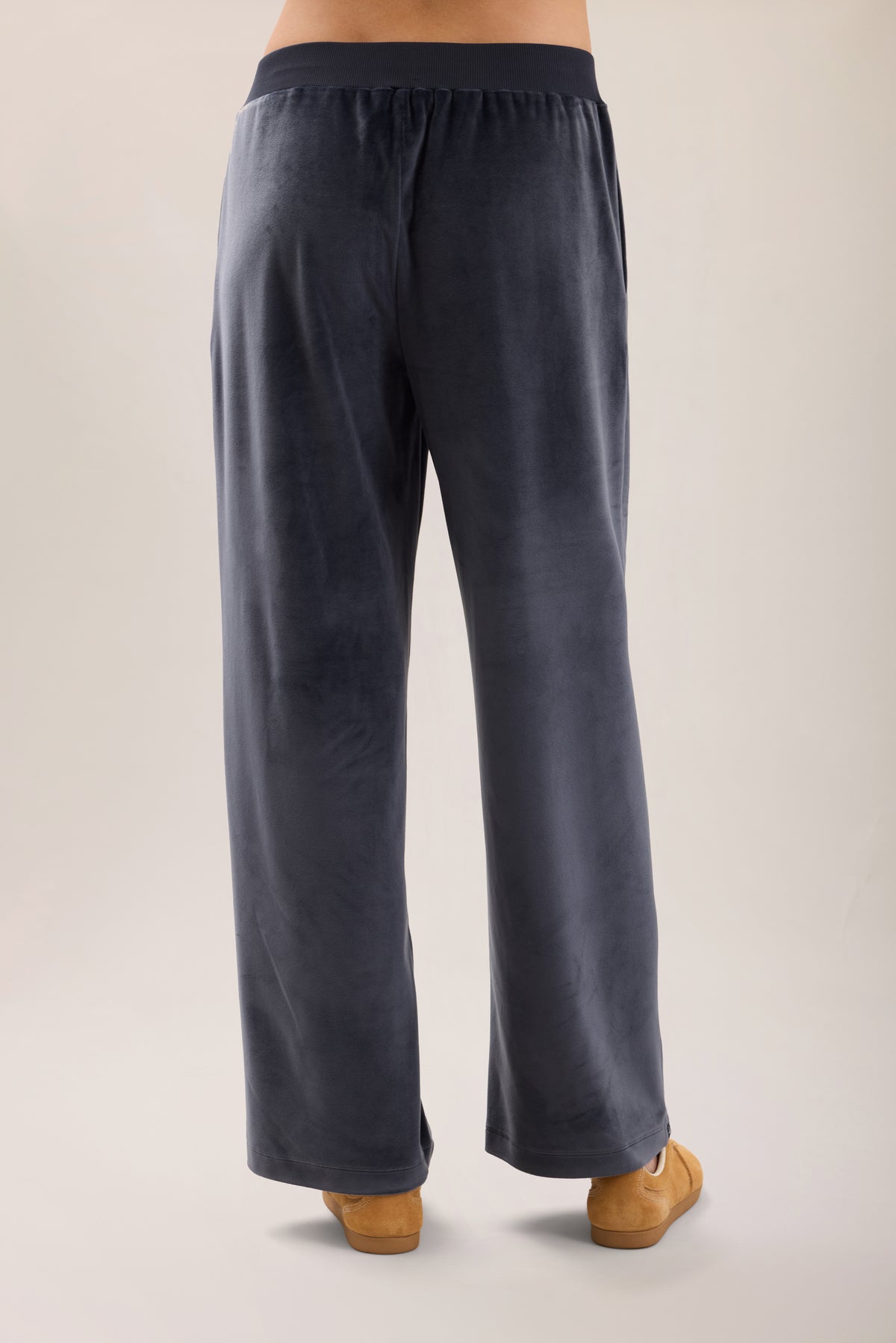 CCL Velvet Wide Leg Pant Indigo