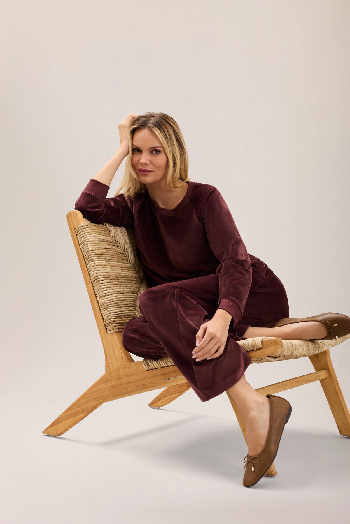 CCL Velvet Raglan Pullover Deep Garnet