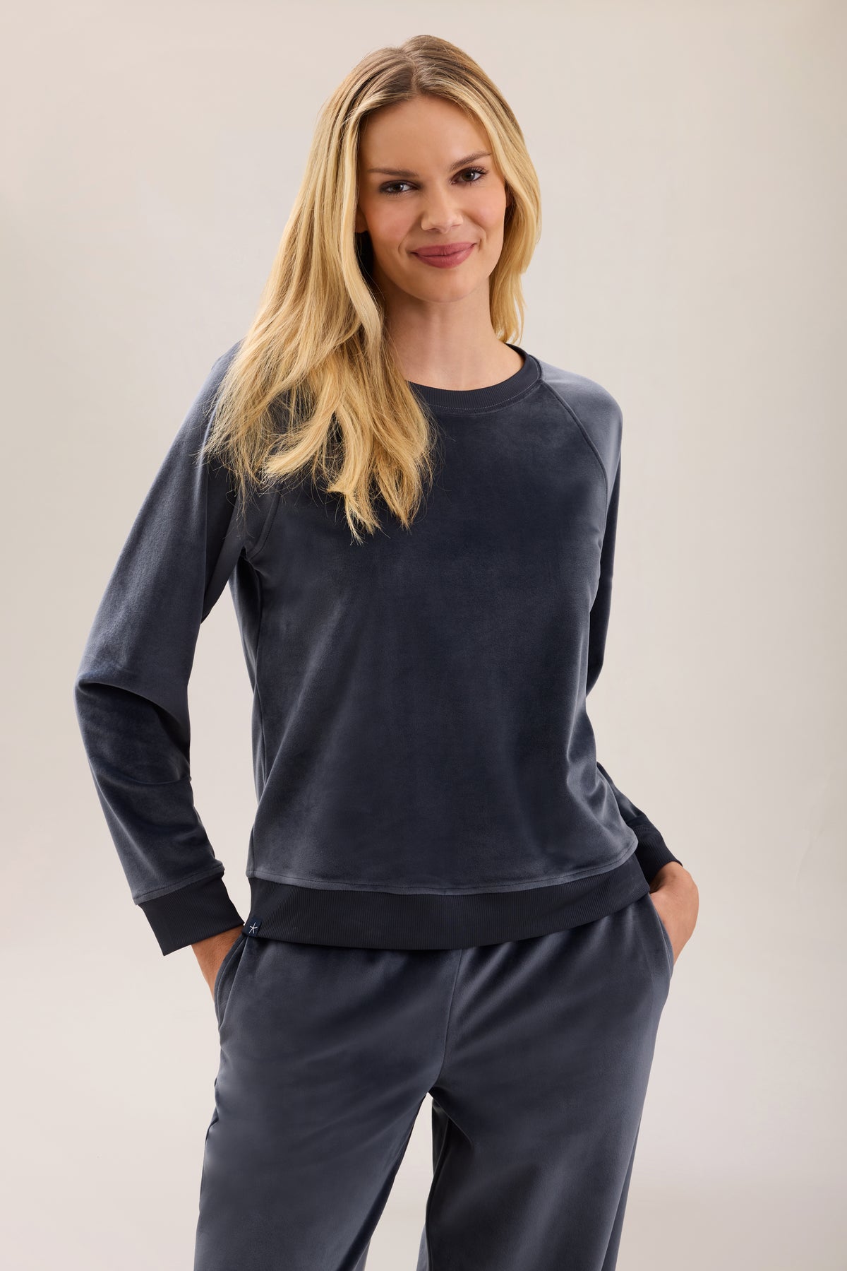 CCL Velvet Raglan Pullover Indigo