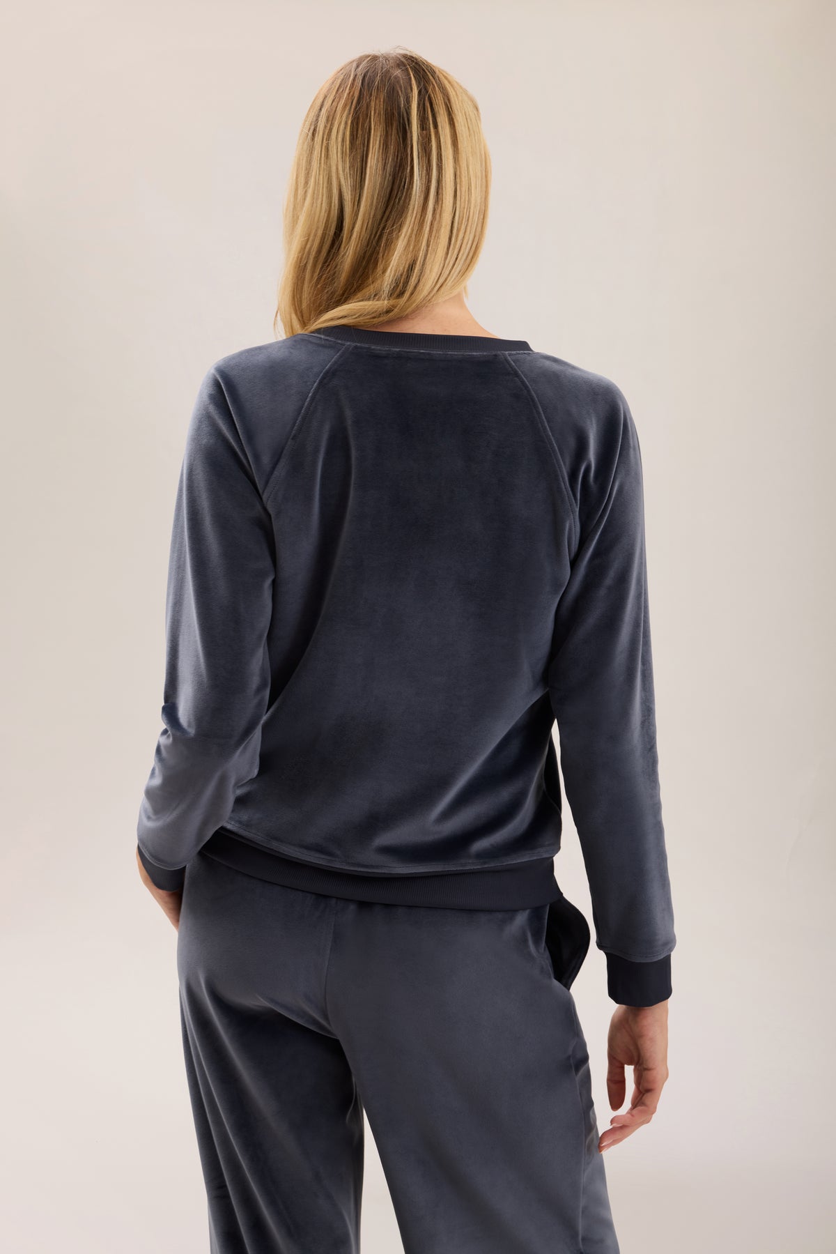 CCL Velvet Raglan Pullover Indigo