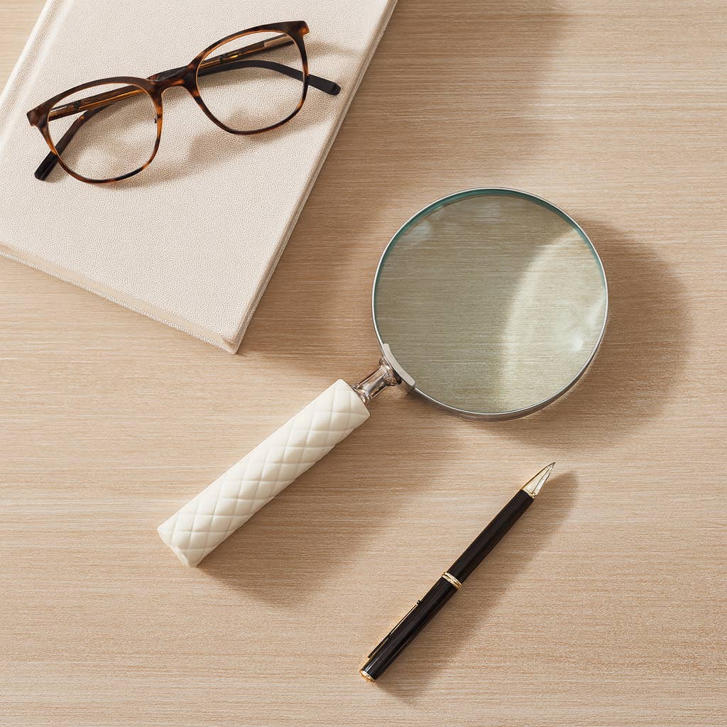 White Resin Diamond Carved Magnifying Glass